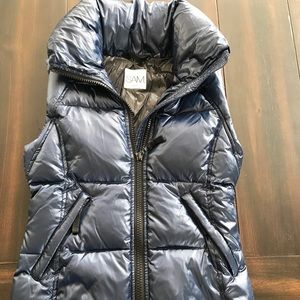 SAM. girls vest size 14. Blue